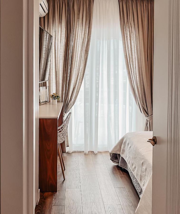 Emerald Palm Residence أذيخي المظهر الخارجي الصورة