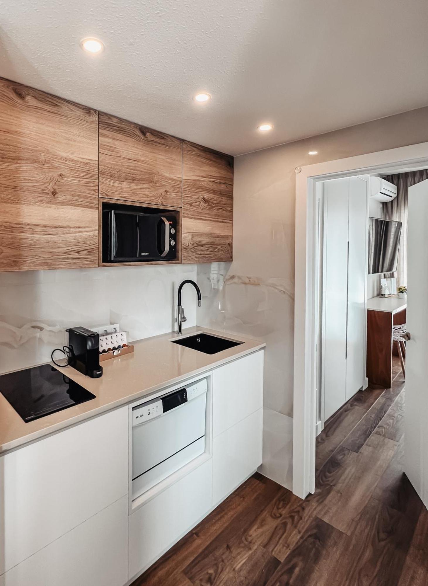Emerald Palm Residence أذيخي المظهر الخارجي الصورة